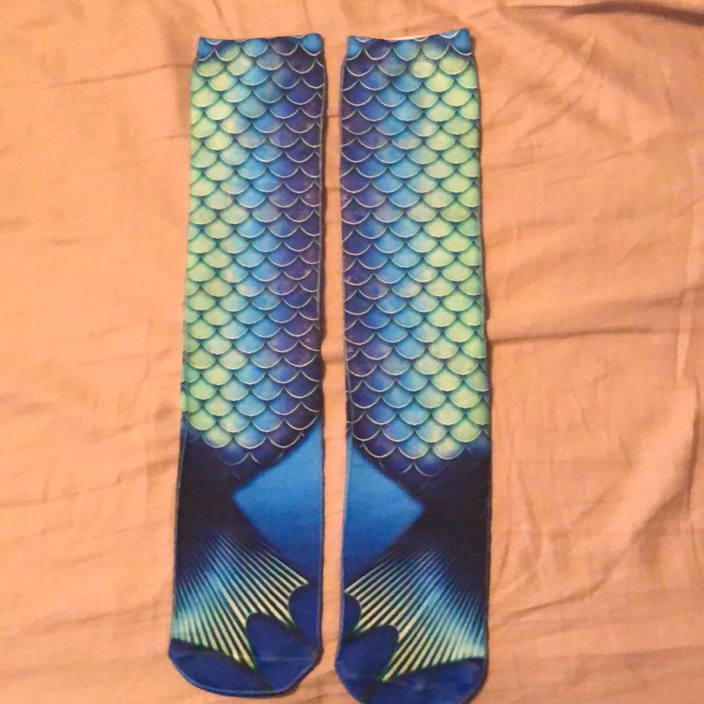 Fish Scale Knee High Socks
